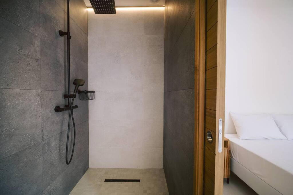 Summer Cosy - Villa Classee 4 Etoiles - 2 Suites Avec Piscine Chauffee Et Jacuzzi Integre Idealement Situee Chemin Summer Saint-Gilles-les Bains Esterno foto