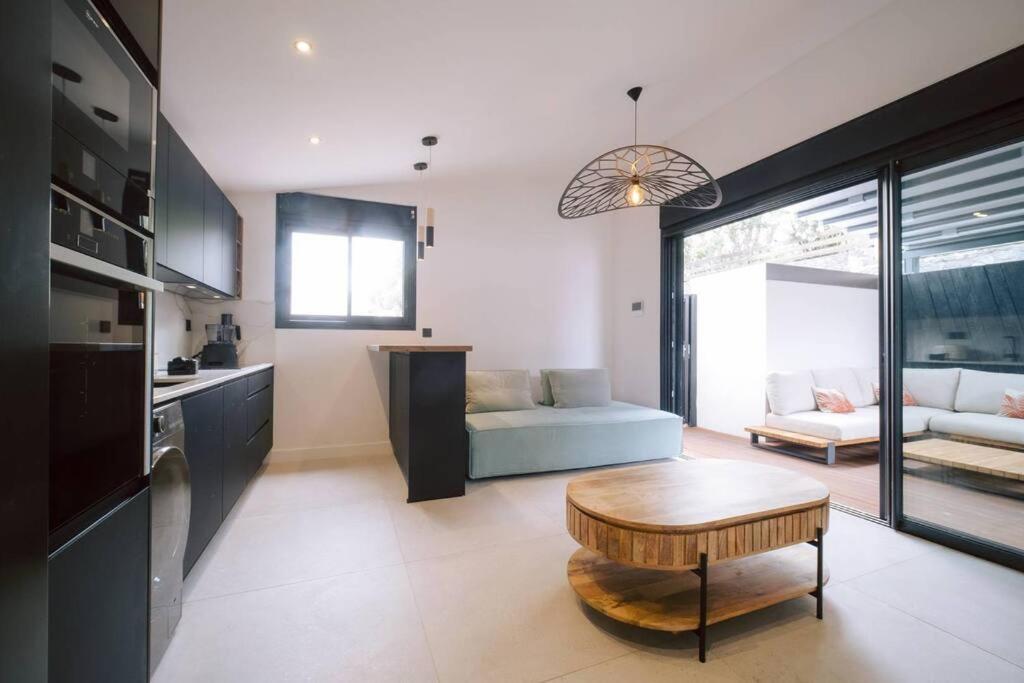 Summer Cosy - Villa Classee 4 Etoiles - 2 Suites Avec Piscine Chauffee Et Jacuzzi Integre Idealement Situee Chemin Summer Saint-Gilles-les Bains Esterno foto