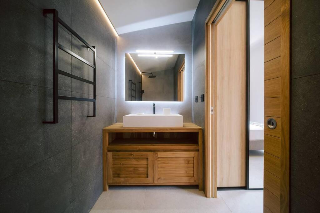Summer Cosy - Villa Classee 4 Etoiles - 2 Suites Avec Piscine Chauffee Et Jacuzzi Integre Idealement Situee Chemin Summer Saint-Gilles-les Bains Esterno foto